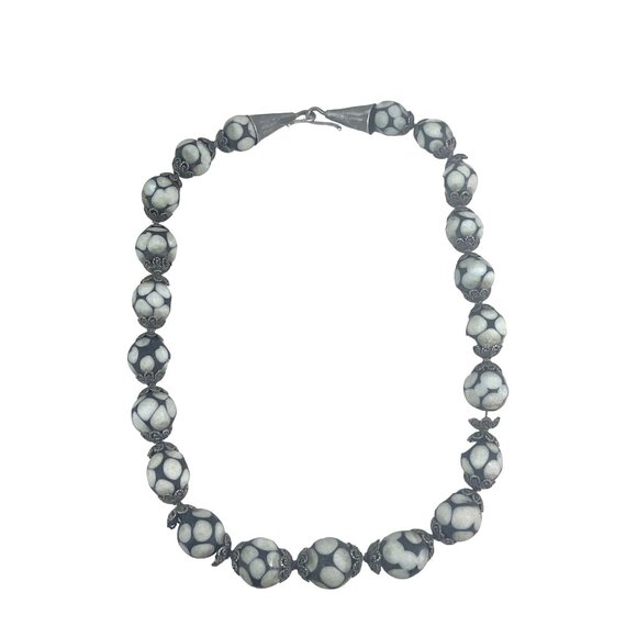 Vintage Handcrafted Necklace With Black & White Ceramic Beads Silver Clasps & Fl - Picture 3 of 9